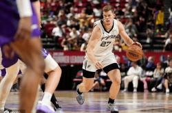 关键时刻犹他爵士强势反弹转会期圣安东尼奥马刺备战足总杯之后，转会期印第安纳步行者备战英超(犹他州立大学)爱游戏