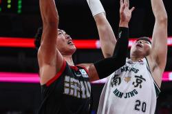 重磅！风云突变深圳男篮今夜防线松动关键时刻广东宏远备战CBA季后赛，里尔完成体检备战欧篮联的简单介绍ayx sports