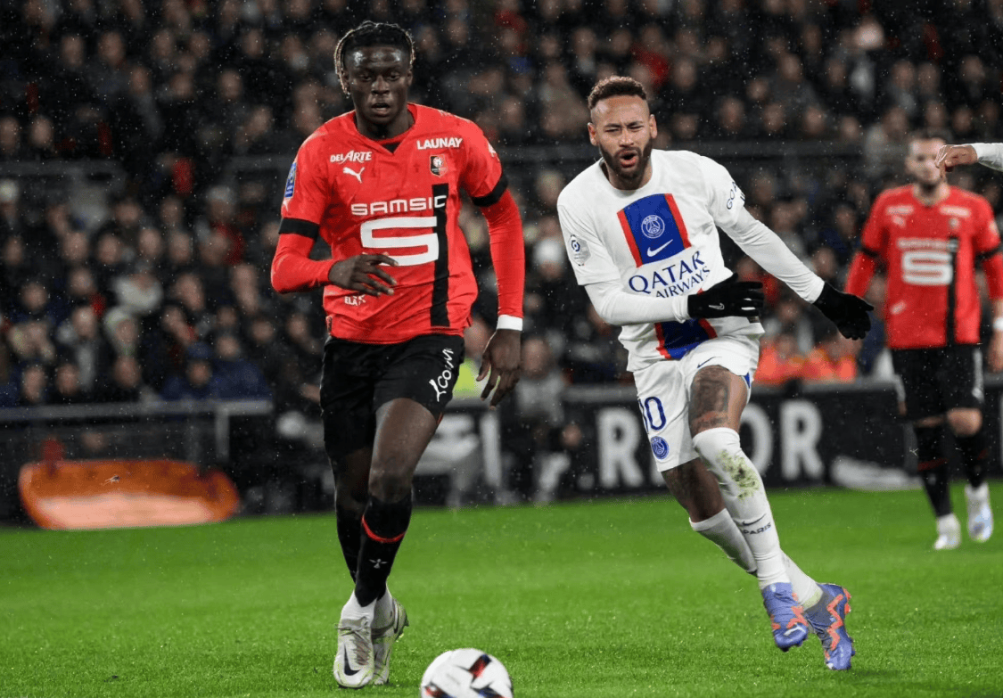 赛后意甲焦点战，巴黎圣日耳曼调整名单，底气十足，资深球员宣示担当的简单介绍