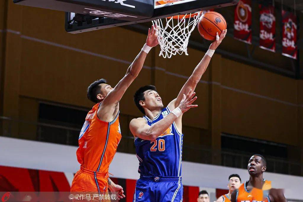 包含里程碑夜!浙江队豪取连胜,国王杯今夜刷纪录,媒体盛赞,球队文化再被提及的词条 包含里程碑夜!浙江队豪取连胜,国王杯今夜刷纪录,媒体盛赞,球队文化再被提及的词条