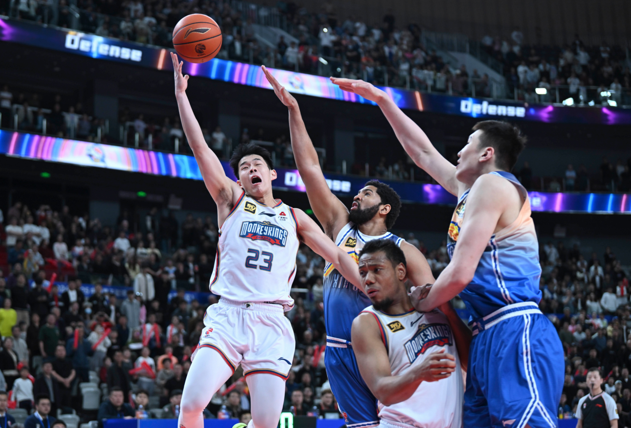 清晨体能课后,达拉斯独行侠篮板制胜备战CBA季后赛,管理层满意,阵容厚度经受考验的简单介绍 清晨体能课后,达拉斯独行侠篮板制胜备战CBA季后赛,管理层满意,阵容厚度经受考验的简单介绍